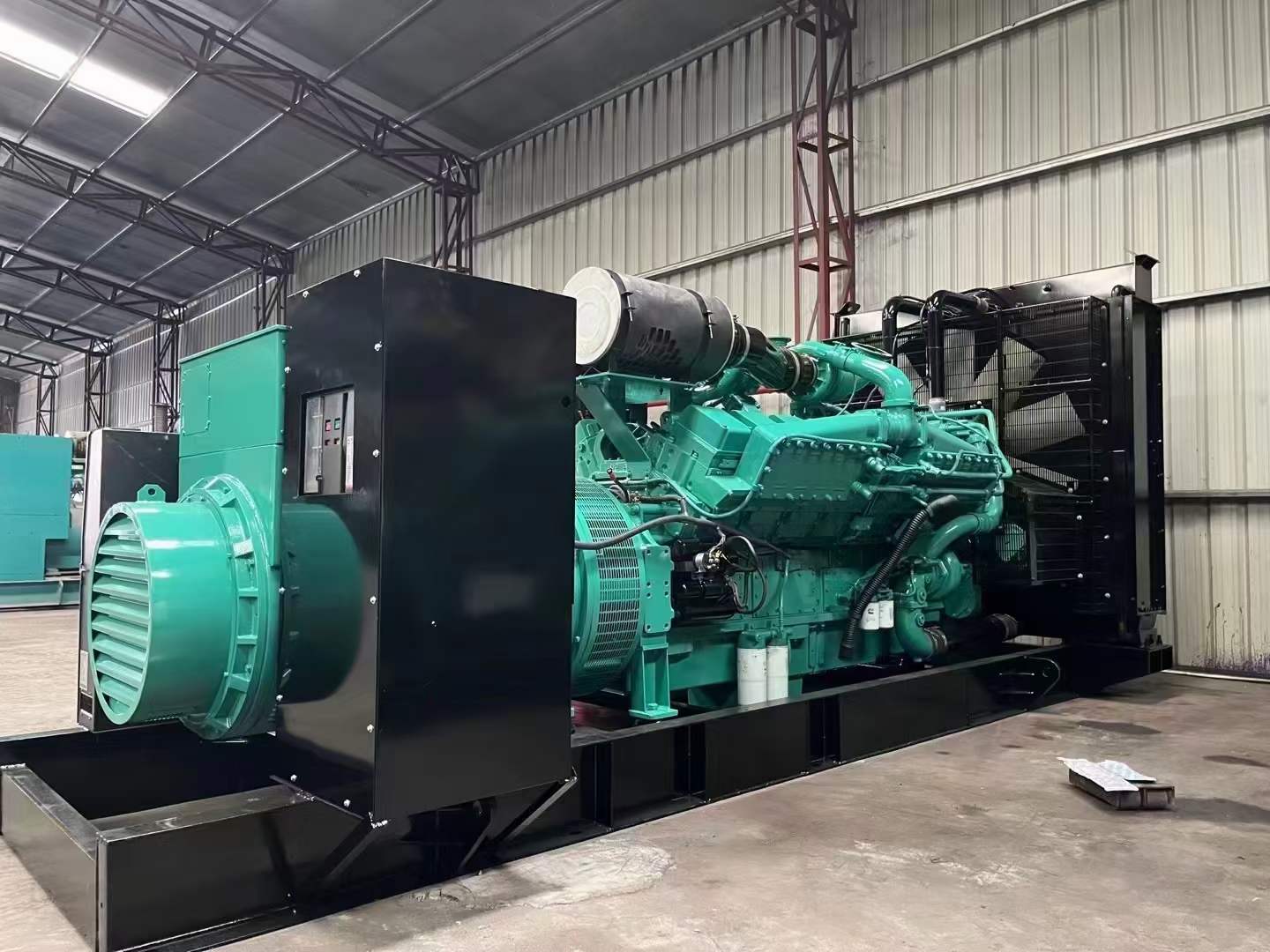潢川如何降低 800kW 柴油发电机输出电流的波动？